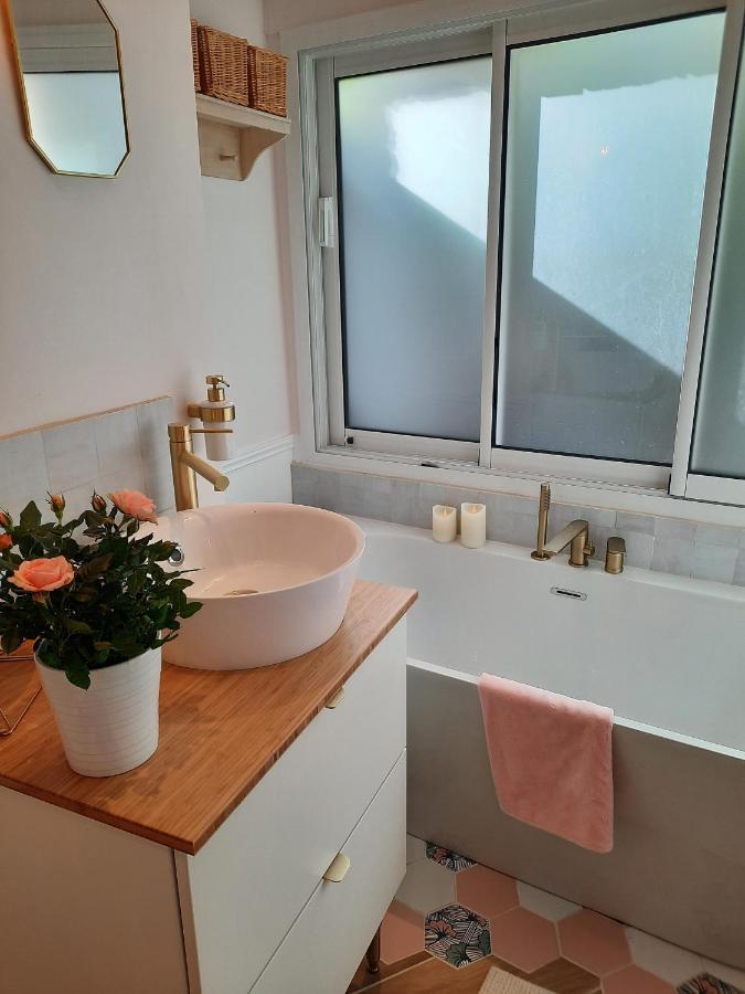 Charmant Logement T2 A 2 Pas De La Mer Granville Exterior foto